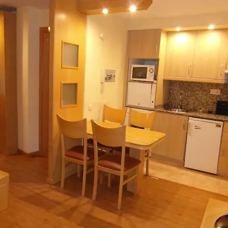 B06 - Mayor 22, 1º - Villmor Apartamento Benasque